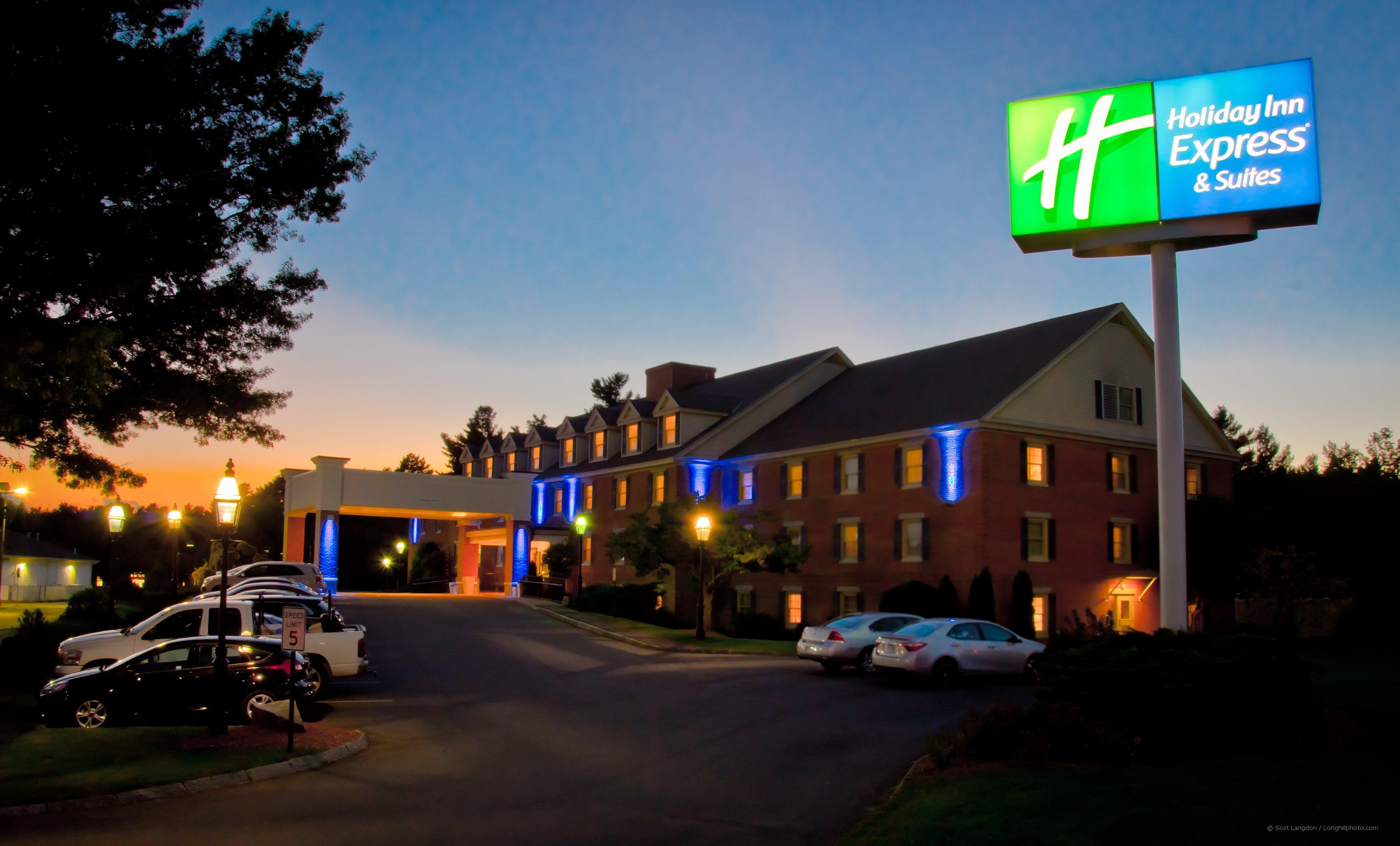 Holiday Inn Express And Suites Merrimack By Ihg Ngoại thất bức ảnh
