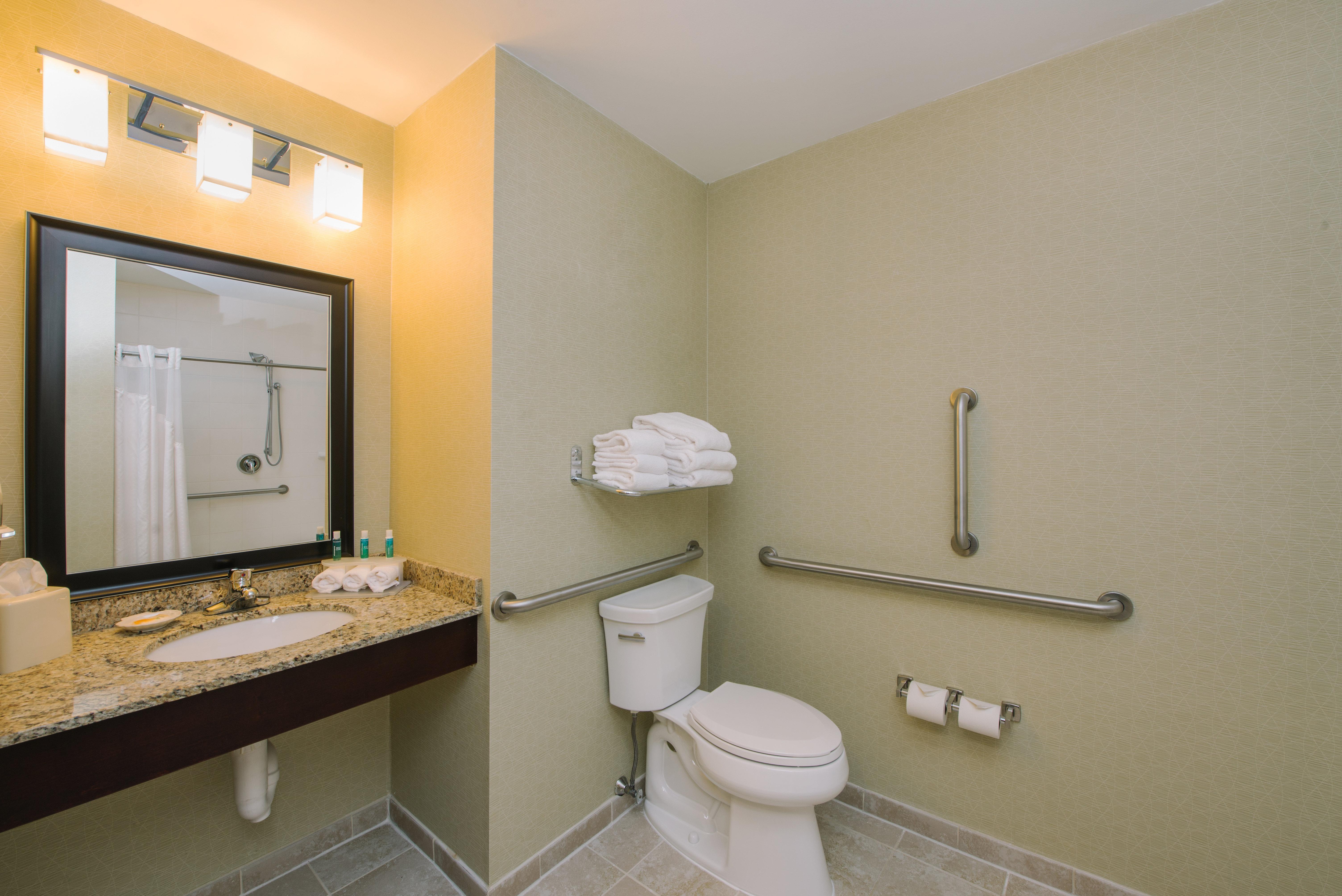 Holiday Inn Express And Suites Merrimack By Ihg Ngoại thất bức ảnh