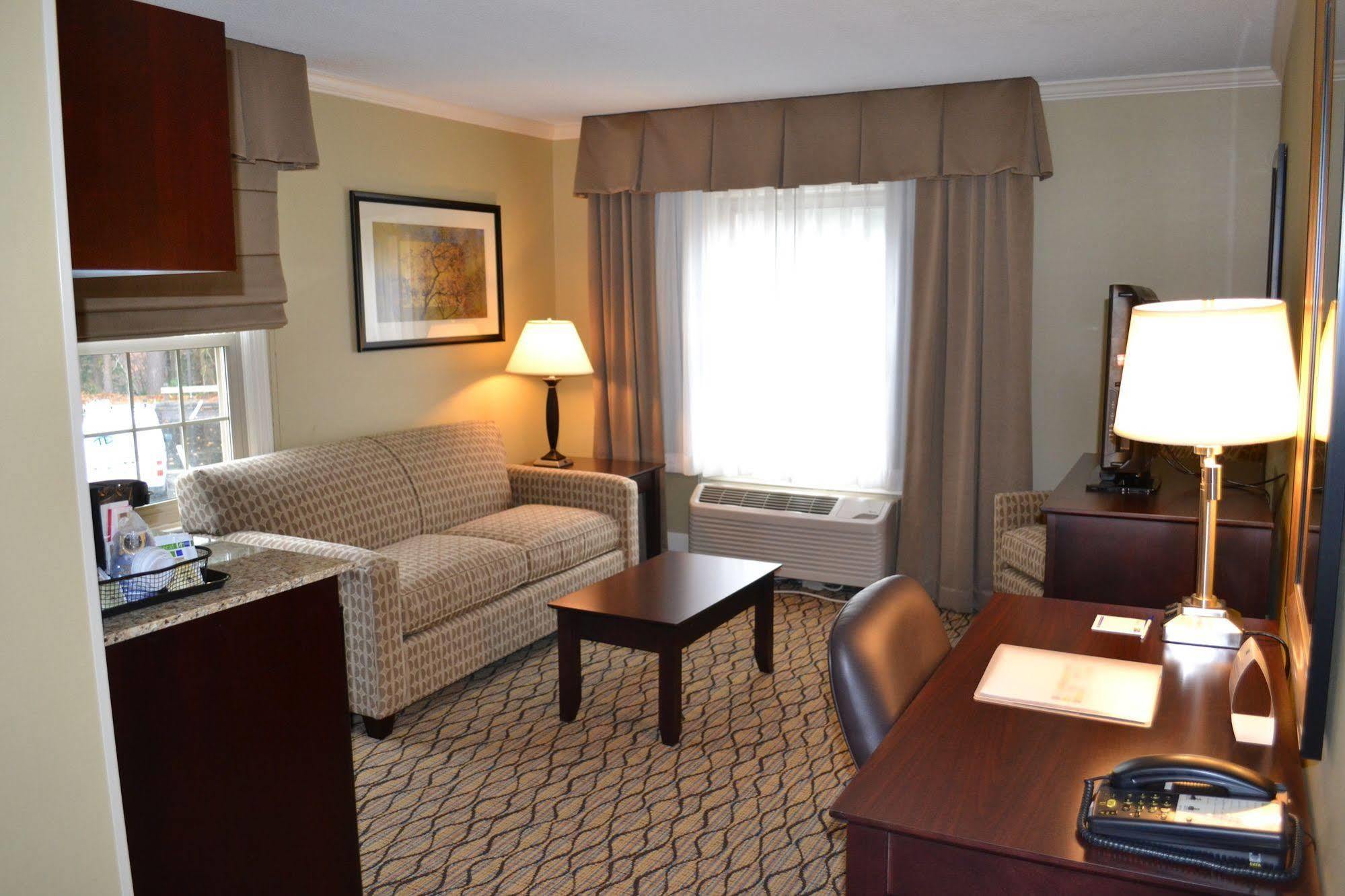 Holiday Inn Express And Suites Merrimack By Ihg Phòng bức ảnh