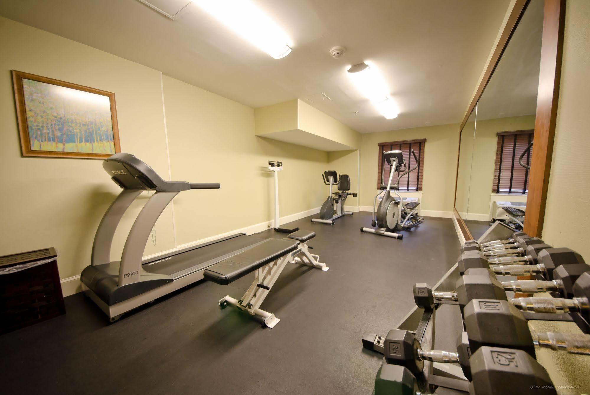 Holiday Inn Express And Suites Merrimack By Ihg Ngoại thất bức ảnh