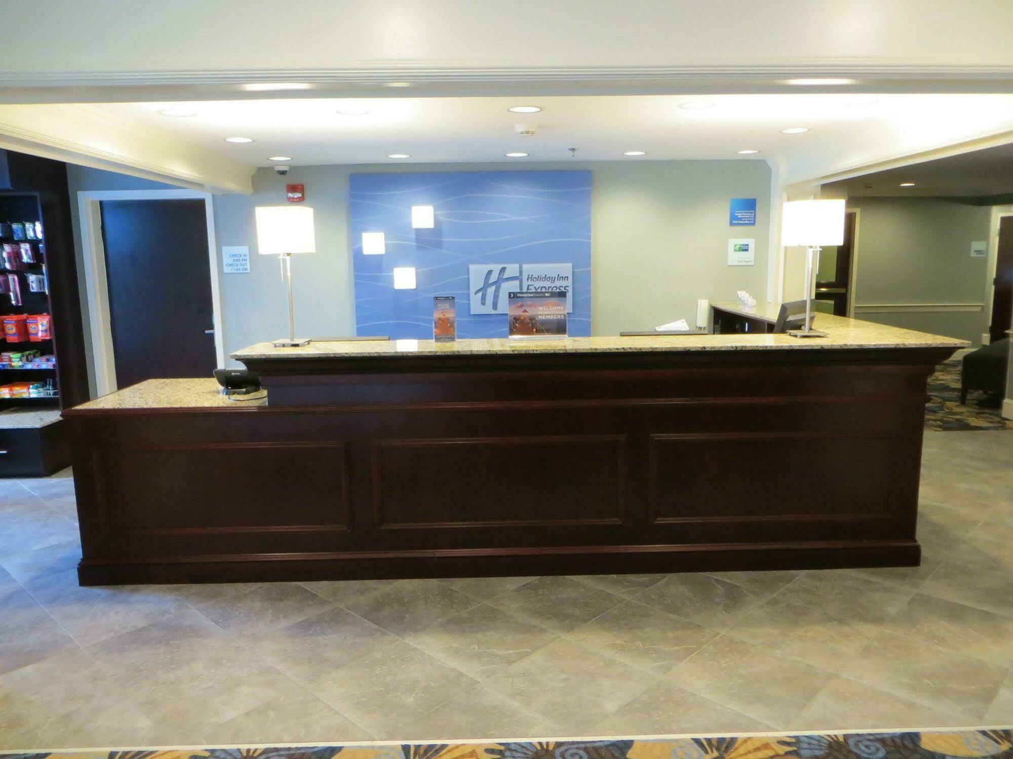 Holiday Inn Express And Suites Merrimack By Ihg Ngoại thất bức ảnh
