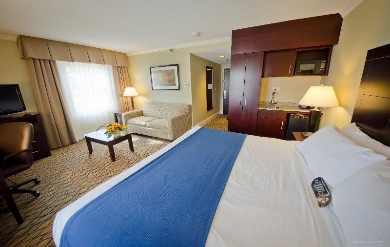 Holiday Inn Express And Suites Merrimack By Ihg Ngoại thất bức ảnh